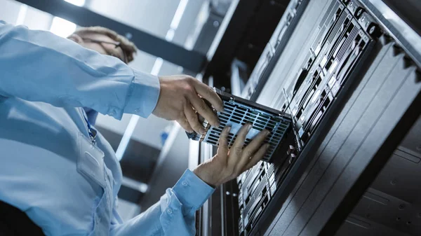 Server Installation & Administration